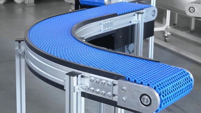 Transportador de banda industrial azul
